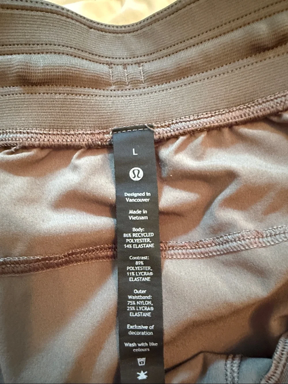lululemon athletica Men's olive
License to Train liner less
7in - Picture 4 of 4